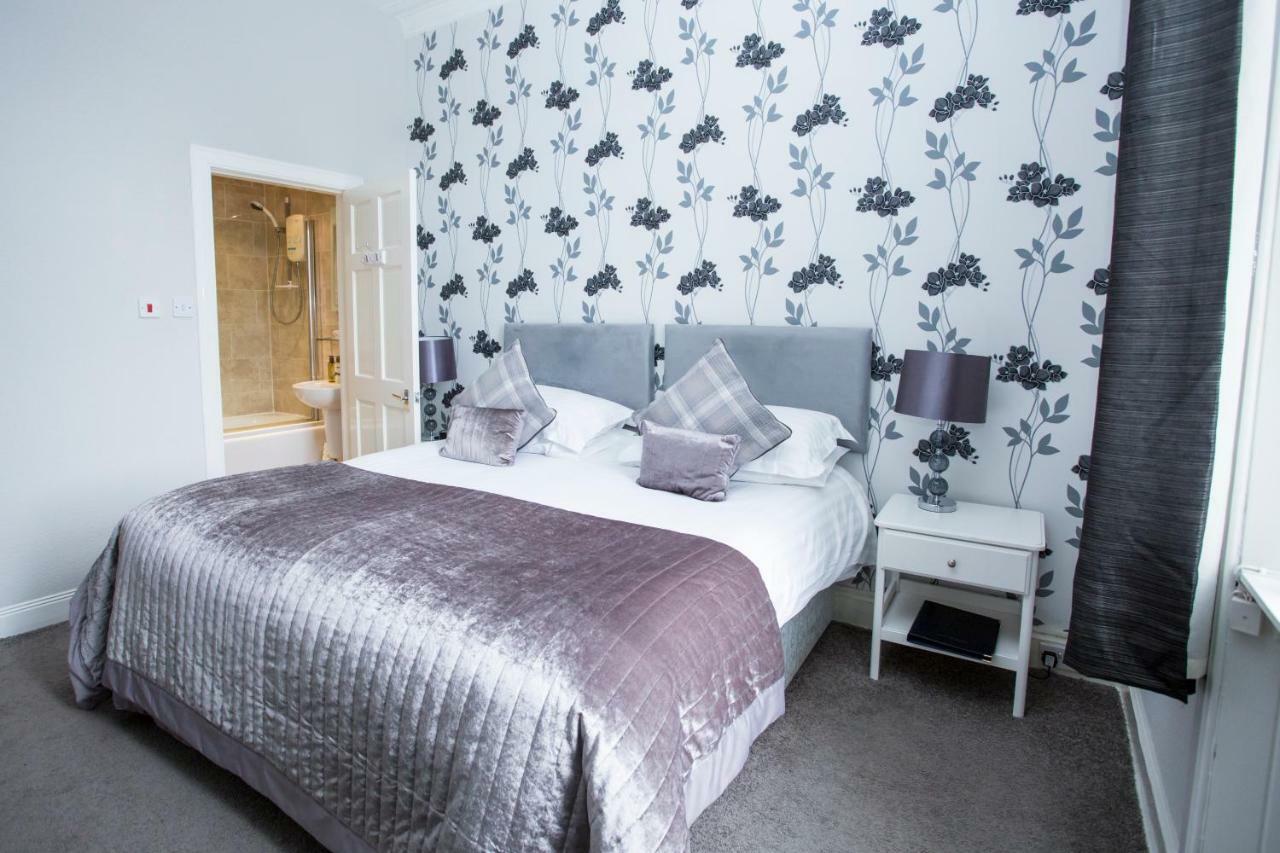 26 The Crescent - Guest House Ayr Bagian luar foto
