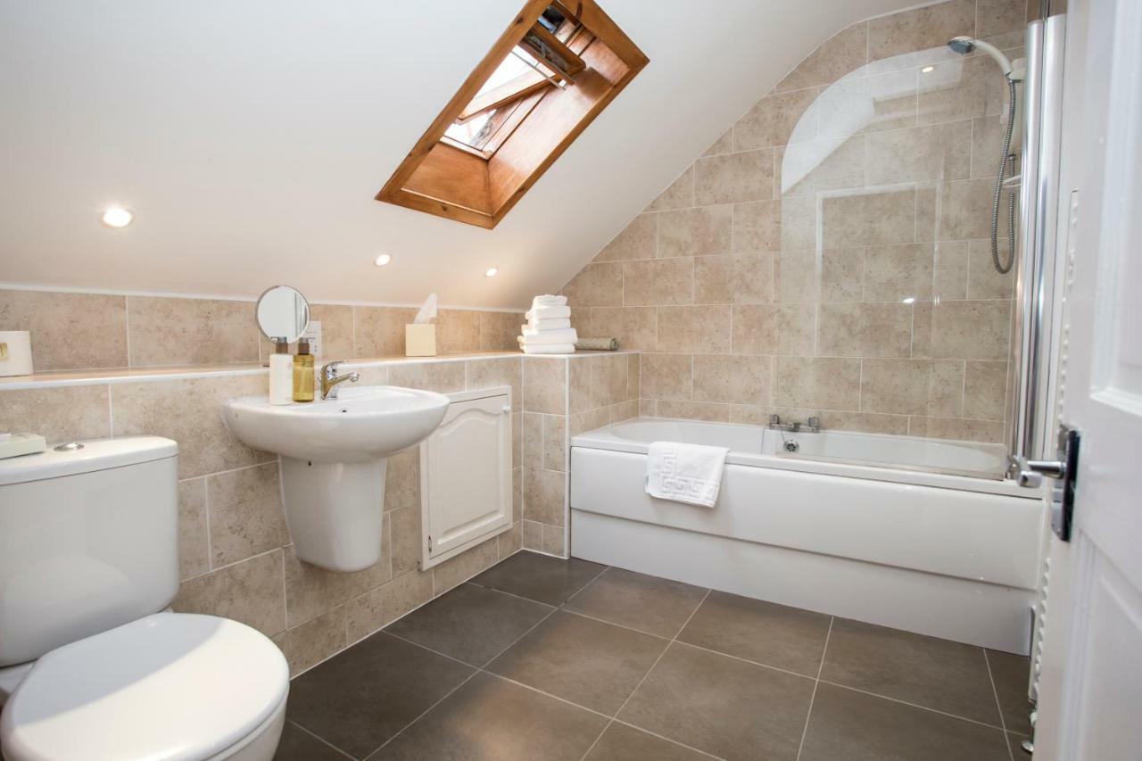 26 The Crescent - Guest House Ayr Bagian luar foto